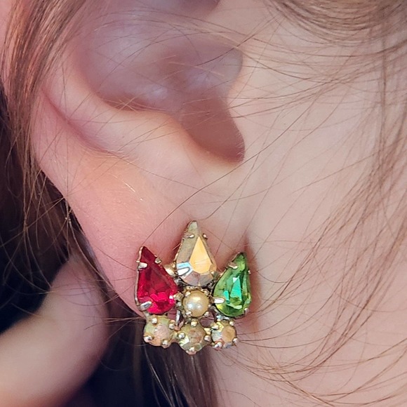 B. David Vintage Clip Earrings, Costure Jewelry, Rhinestones - Picture 2 of 4